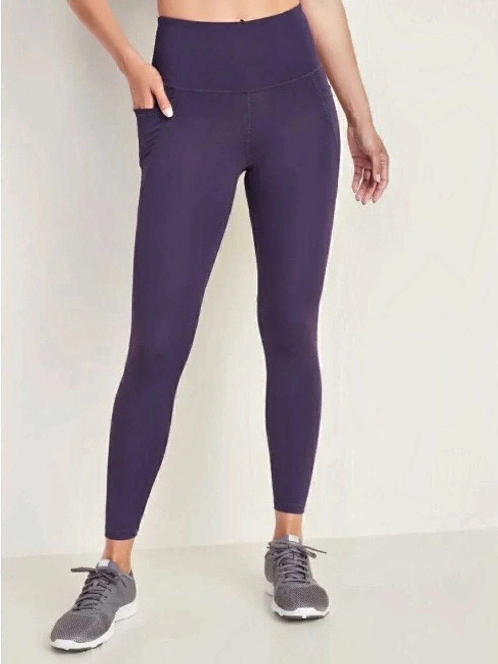 Old Navy High-Waisted PowerSoft Side-Pocket Leggings Purple